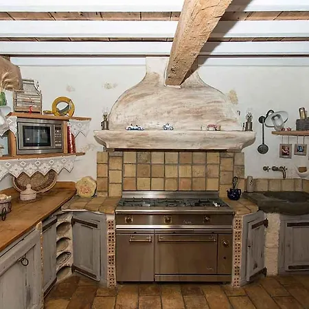 Sleeps 24