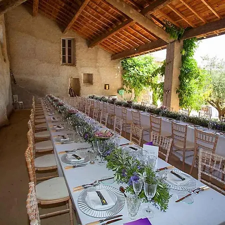 Sleeps 24 *