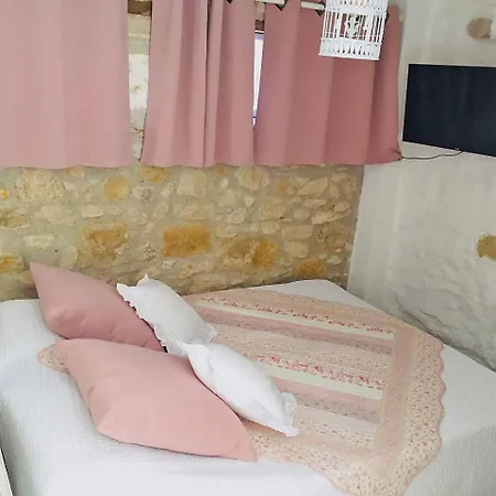 Sleeps 24 Puimisson