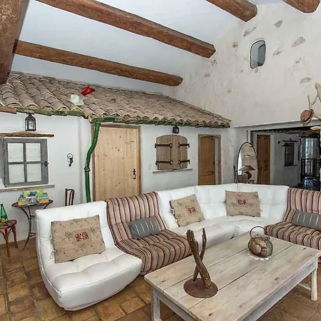 Sleeps 24