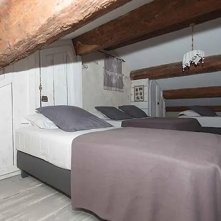 Prázdninový dům Sleeps 24