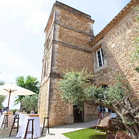 Sleeps 24
